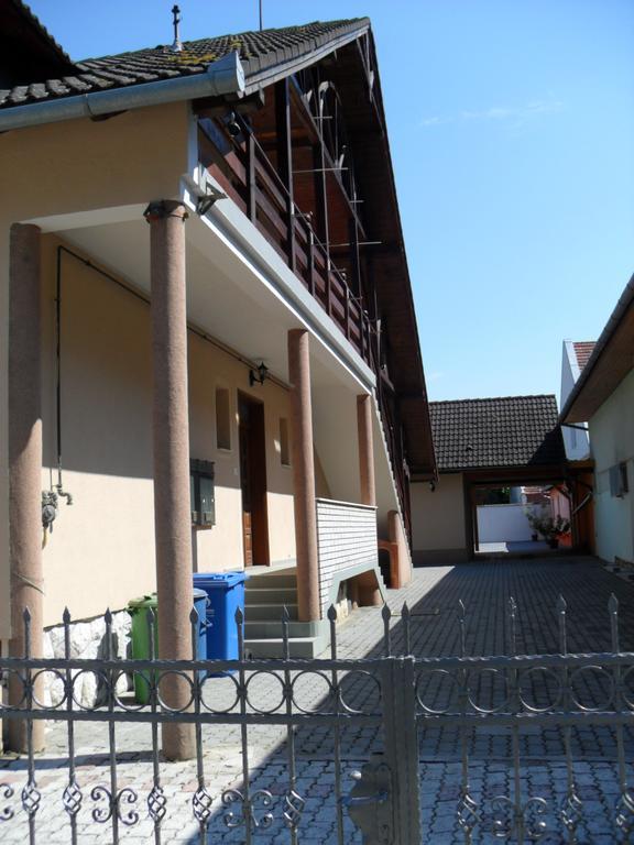Oazis Apartman 하르카니 외부 사진